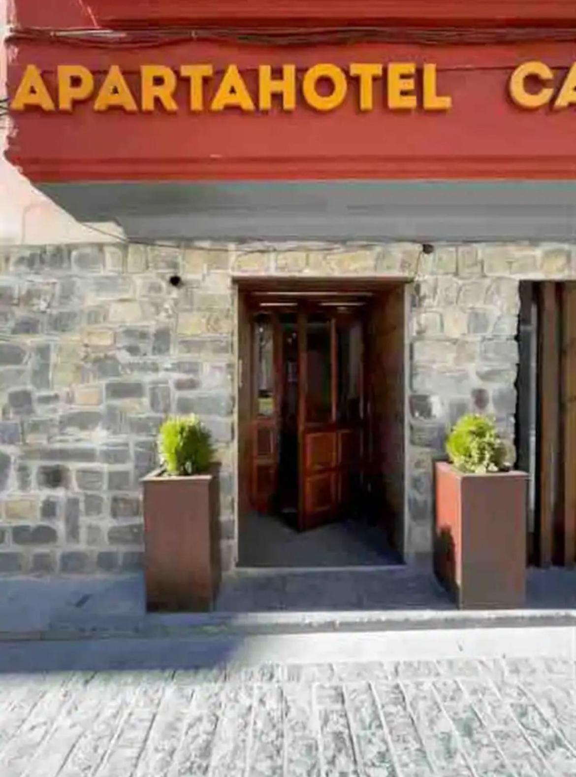 Apartahotel Канфранк Екстериор снимка