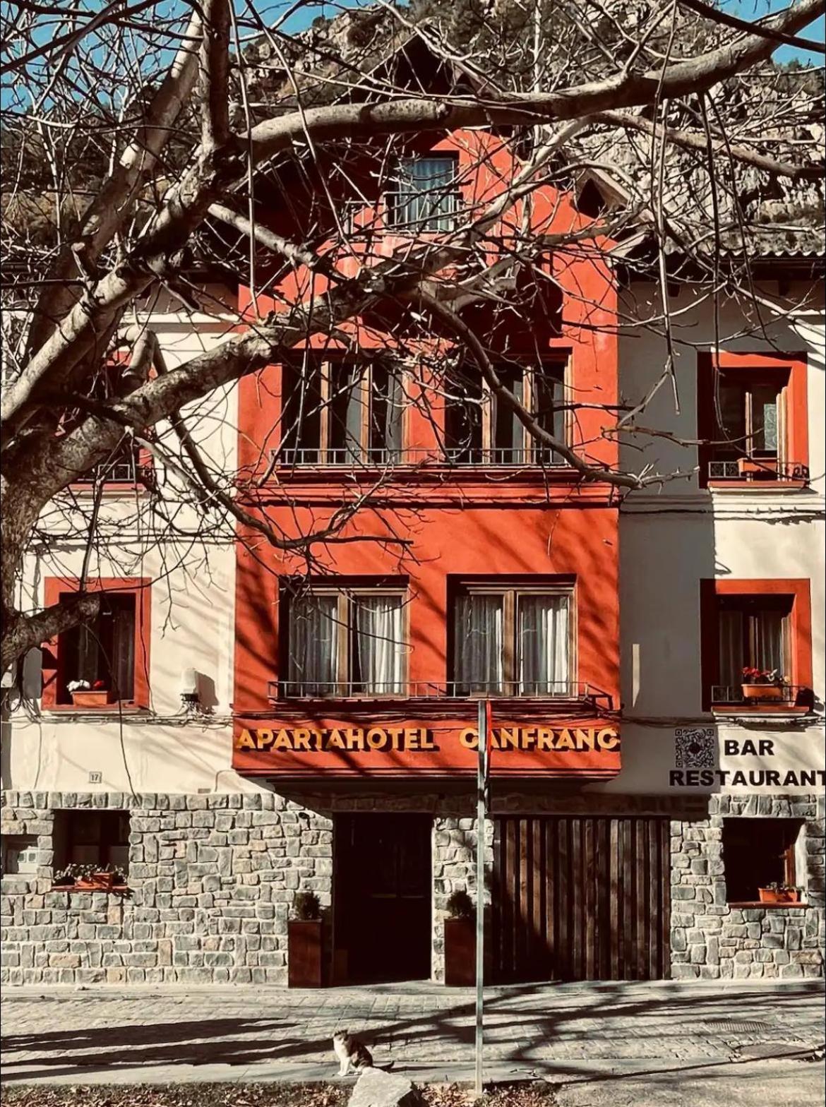 Apartahotel Канфранк Екстериор снимка